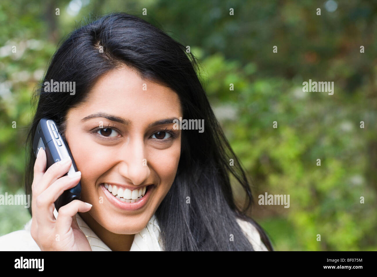 Happy black woman talking on hi-res stock photography and images - Alamy
