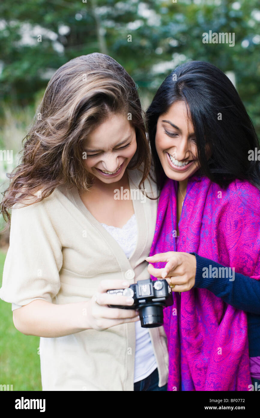 Two standing indian women hi-res stock photography and images - Alamy