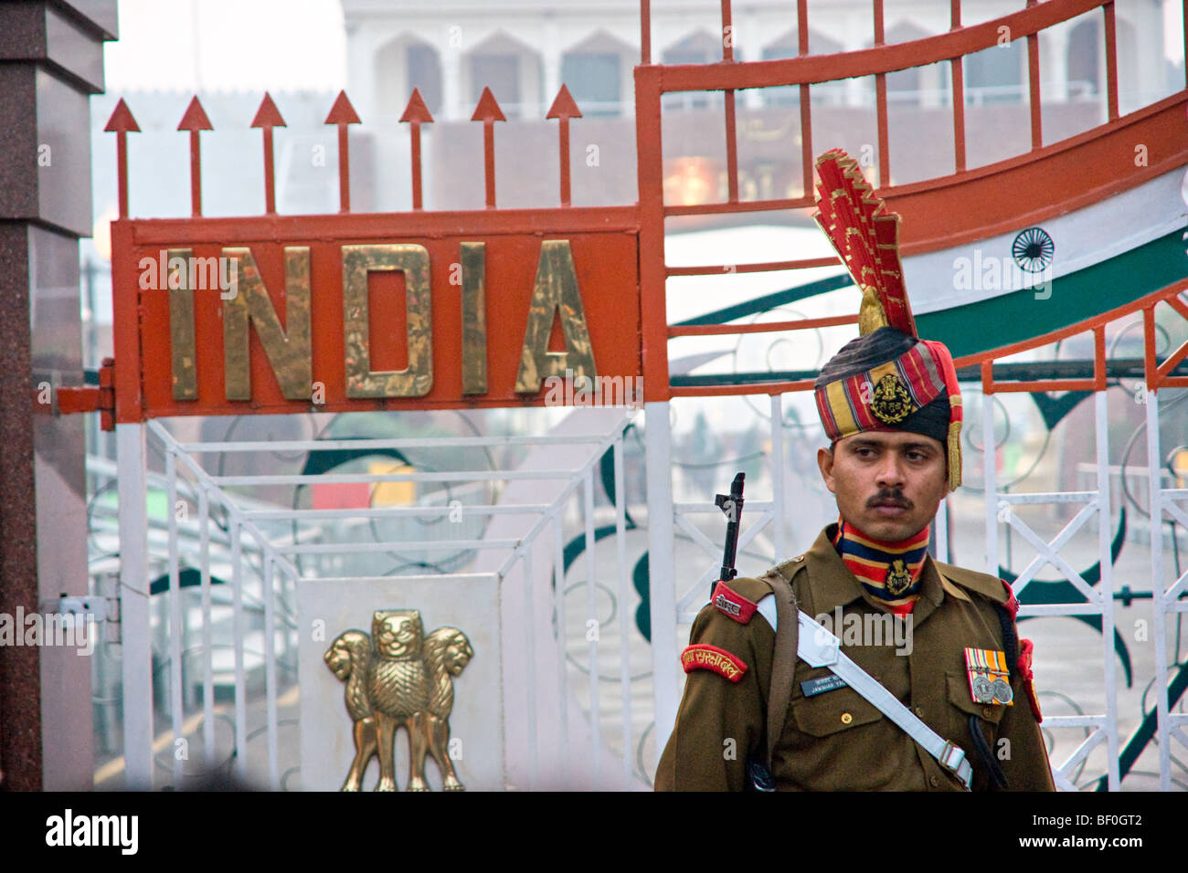 Indian pakistan border hi-res stock photography and images - Alamy