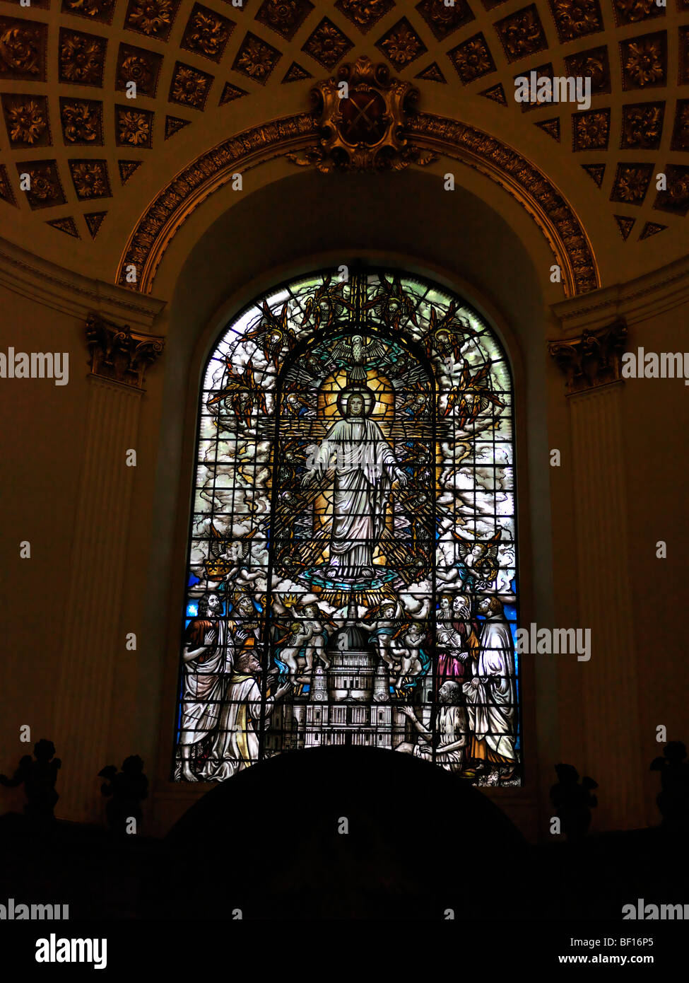 Stained Glass Window and Interior of the Church of St Clements Danes RAF Church designed by Christopher Wren Stock Photo