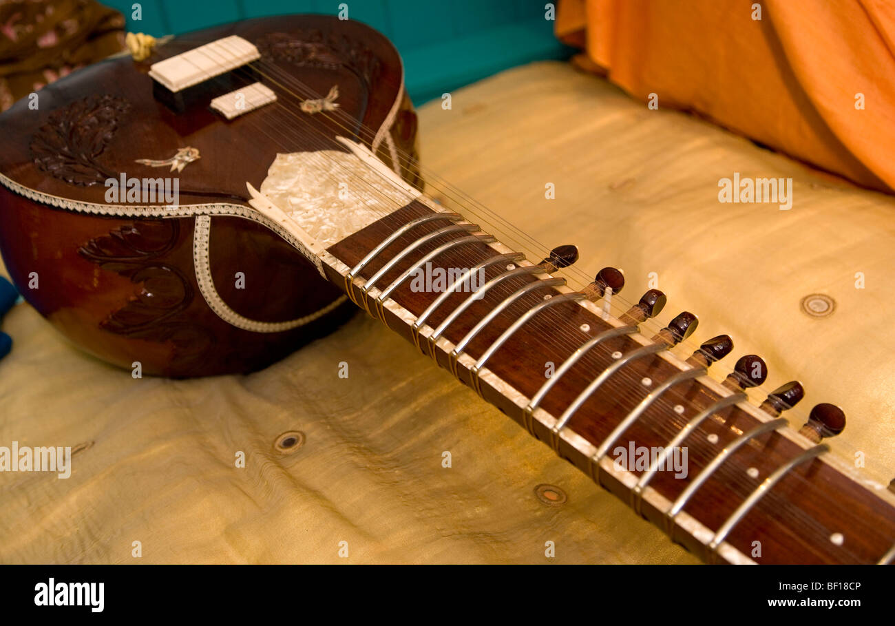 Sitar hires stock photography and images Alamy