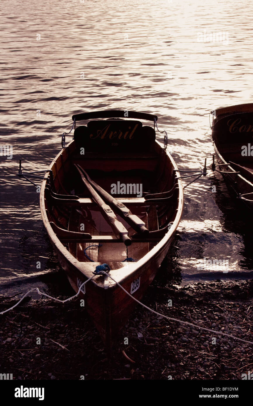 Boat tied up hi-res stock photography and images - Alamy