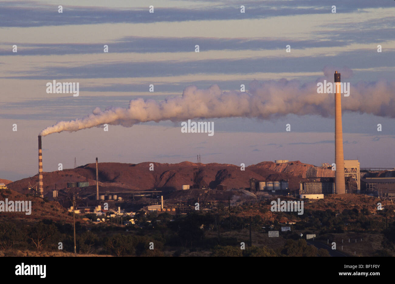 DIAMOND MINES, Australia. Mount Isa. Queensland. pollution. Industry ...