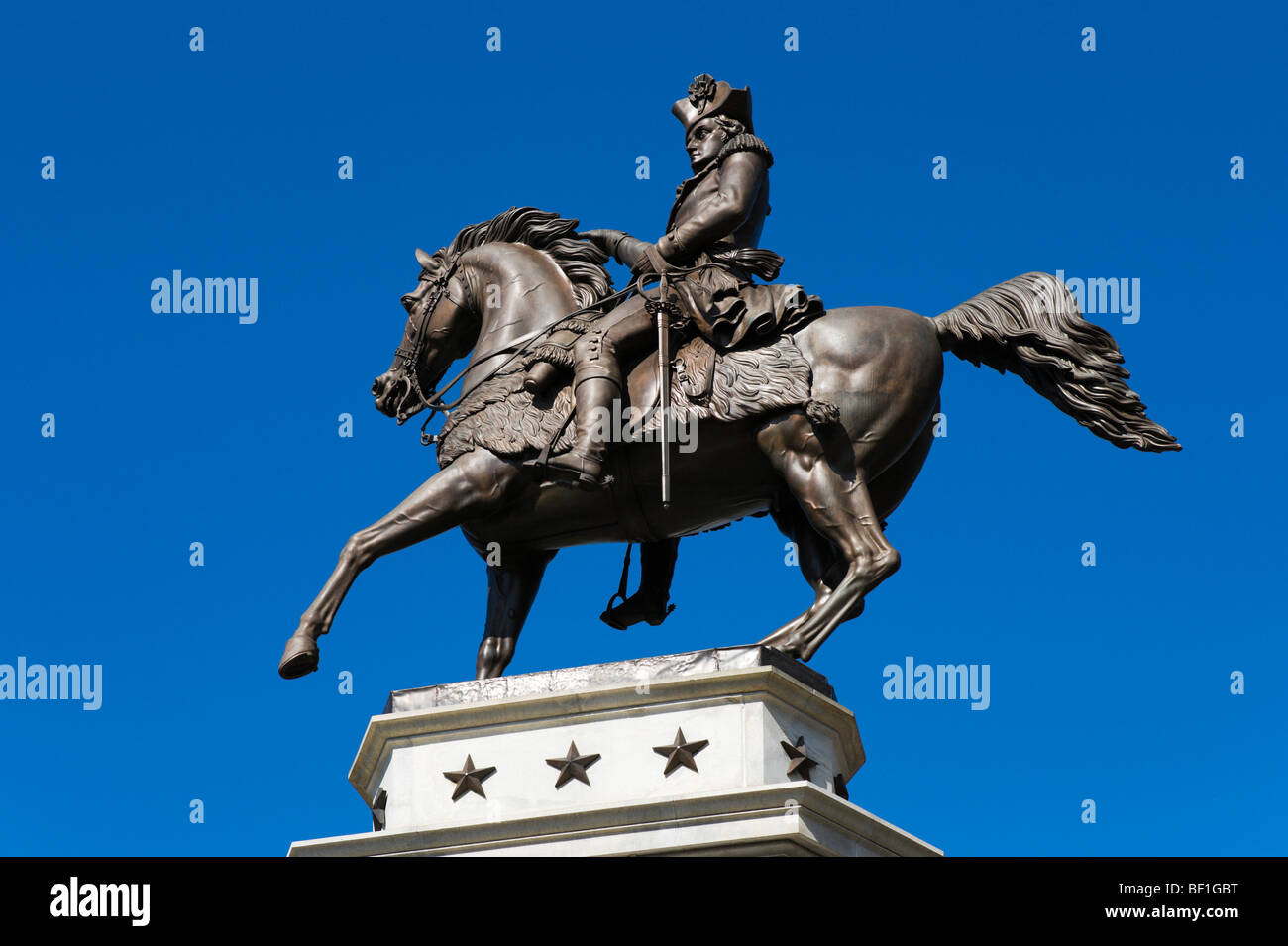 Statue of George Washington on horseback outside the Virginia State Capitol, Richmond, Virginia, USA Stock Photo