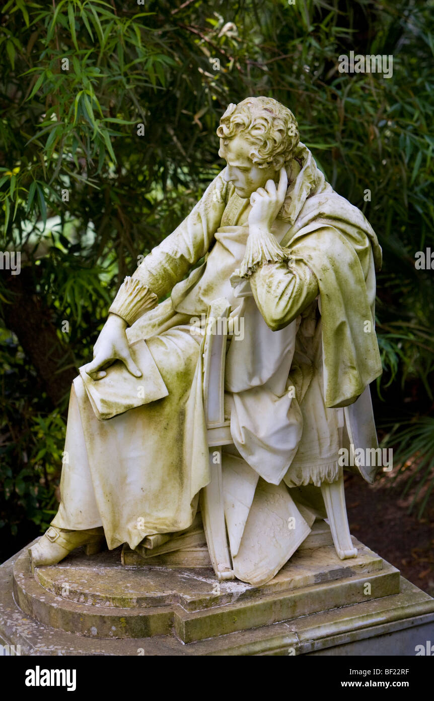Statue of Lord Byron in the garden of the Archilleion Palace, Kerkyra (Corfu), Greece Stock Photo