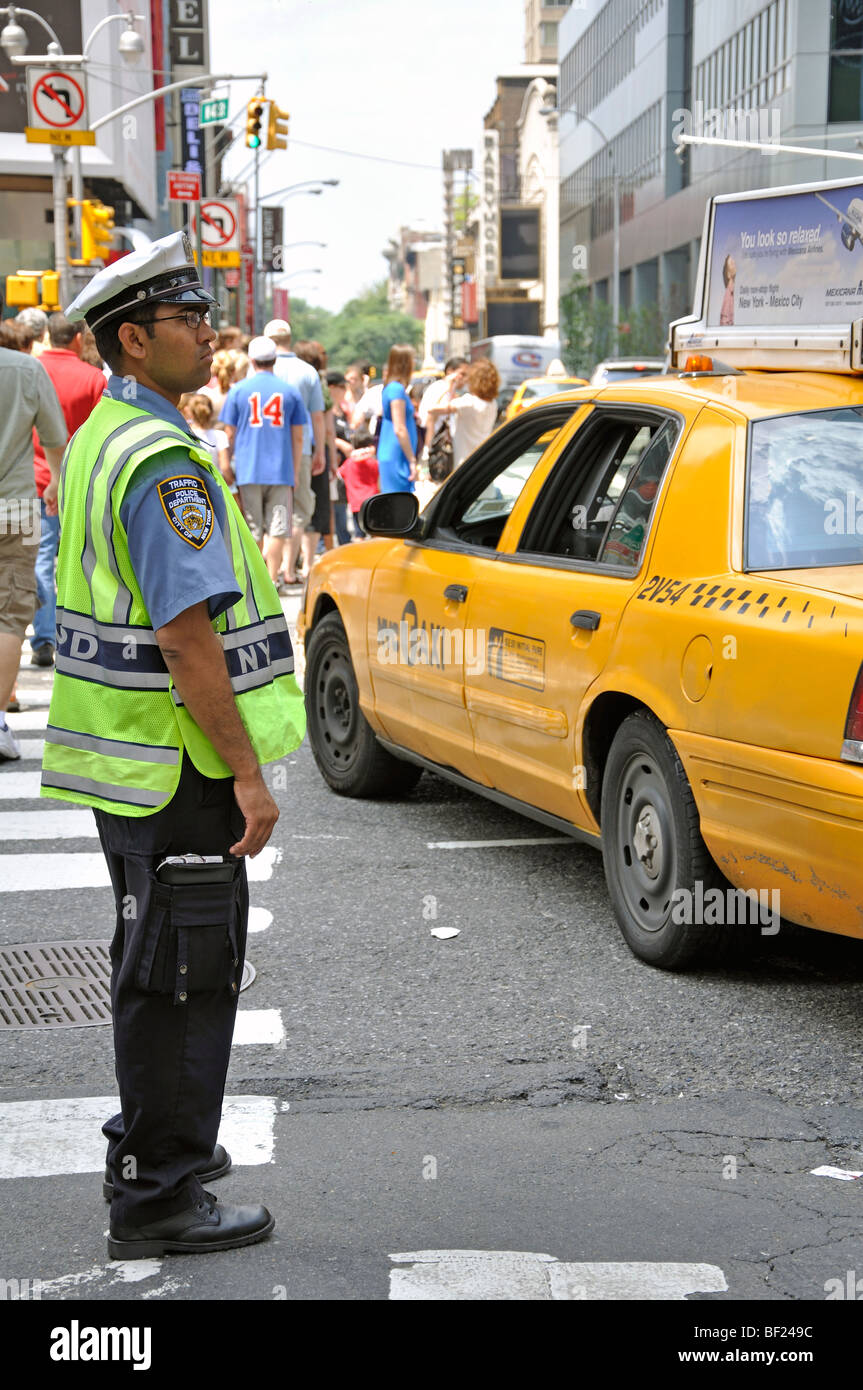 New York traffic police Stock Photo Alamy