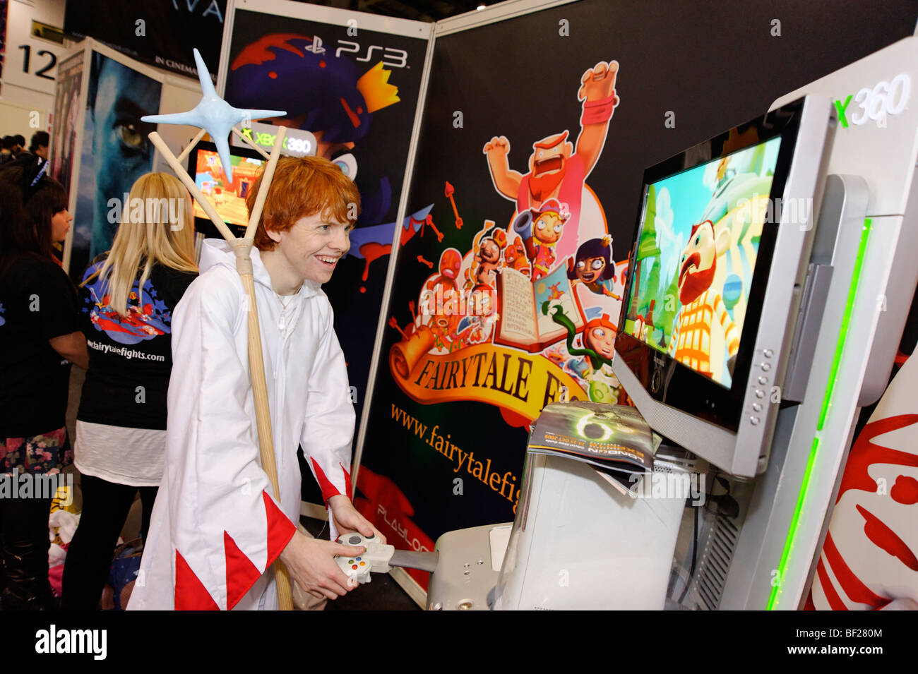Fans playing video games at the London MCM expo. Britain 2009. Stock Photo