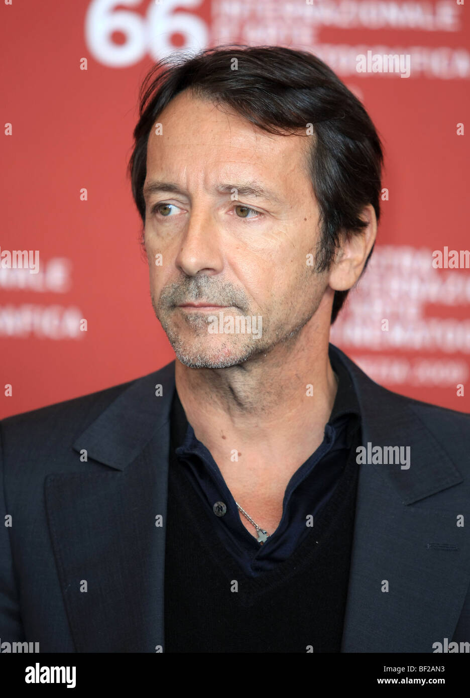 JEAN -HUGHES ANGLADE PERSECUTION.PHOTOCALL.66TH VENICE FILM FESTIVAL VENICE  ITALY 05 September 2009 Stock Photo