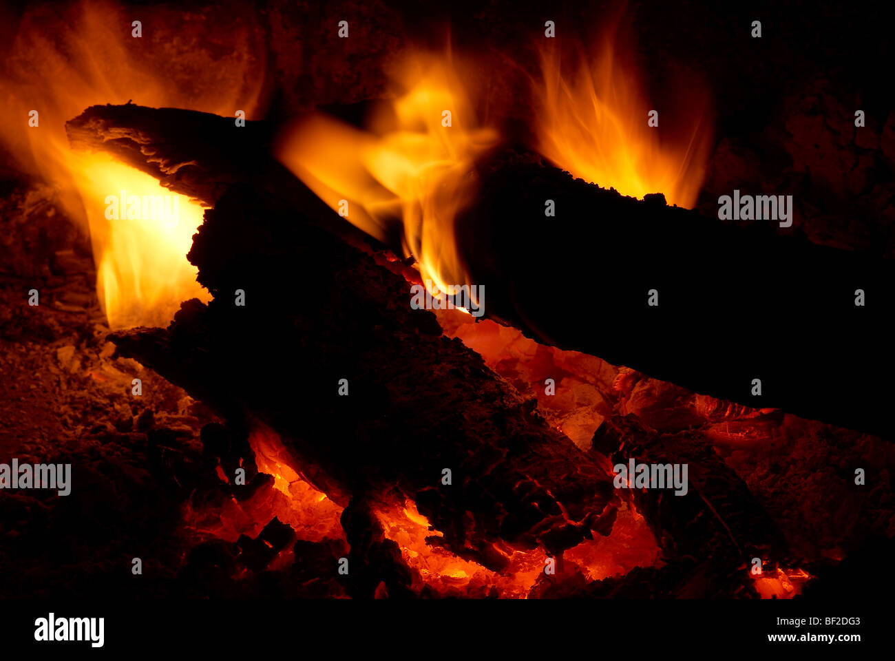 Fire, log fire, burning, flames, coals, hot, bushveld fire, log fire