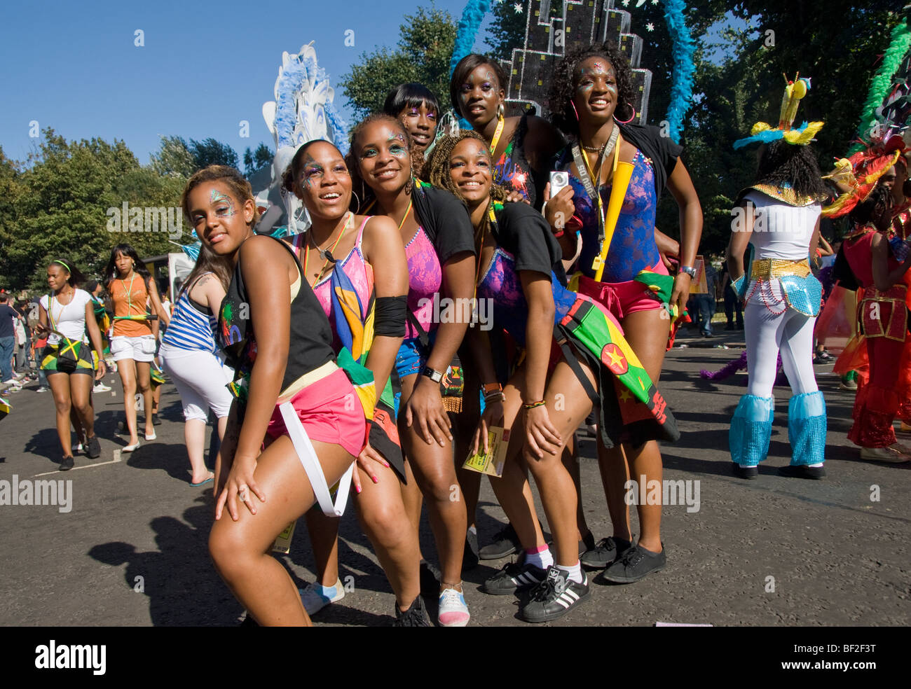 Grinding dance hires stock photography and images Alamy