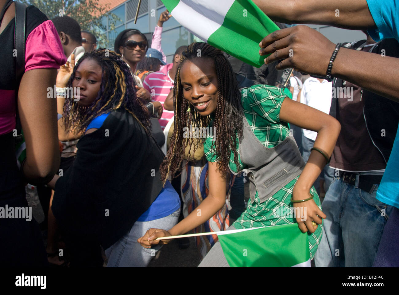 Caribbean women dancing hi-res stock photography and images - Alamy