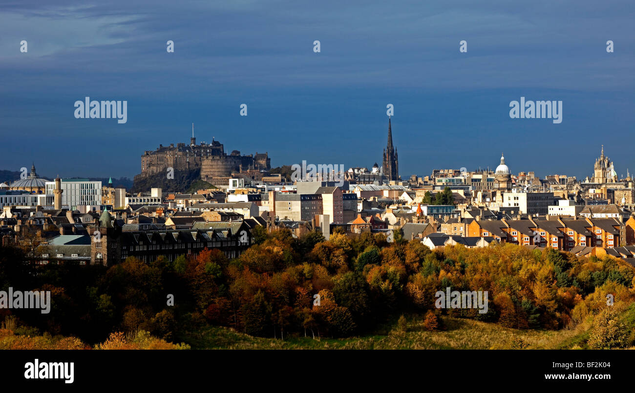 Edinburgh city skyline in autumn season, with Edinburgh Castle in background Scotland, UK, Europe Stock Photo