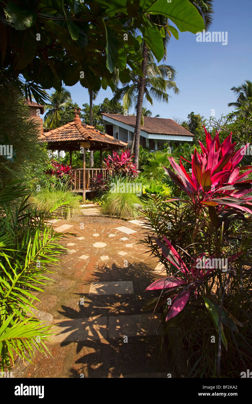 A luxury tropical modern villa surrounded by tropical gardens Stock Photo - Alamy A luxury tropical modern villa surrounded by tropical gardens Stock Photo - Alamy on Modern Tropical Garden
id=56800