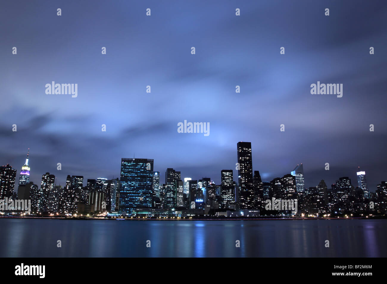 Midtown Manhattan skyline at Night, New York City Stock Photo - Alamy