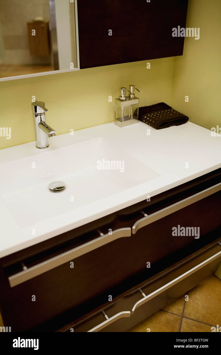 Washbasin in the bathroom Stock Photo - Alamy