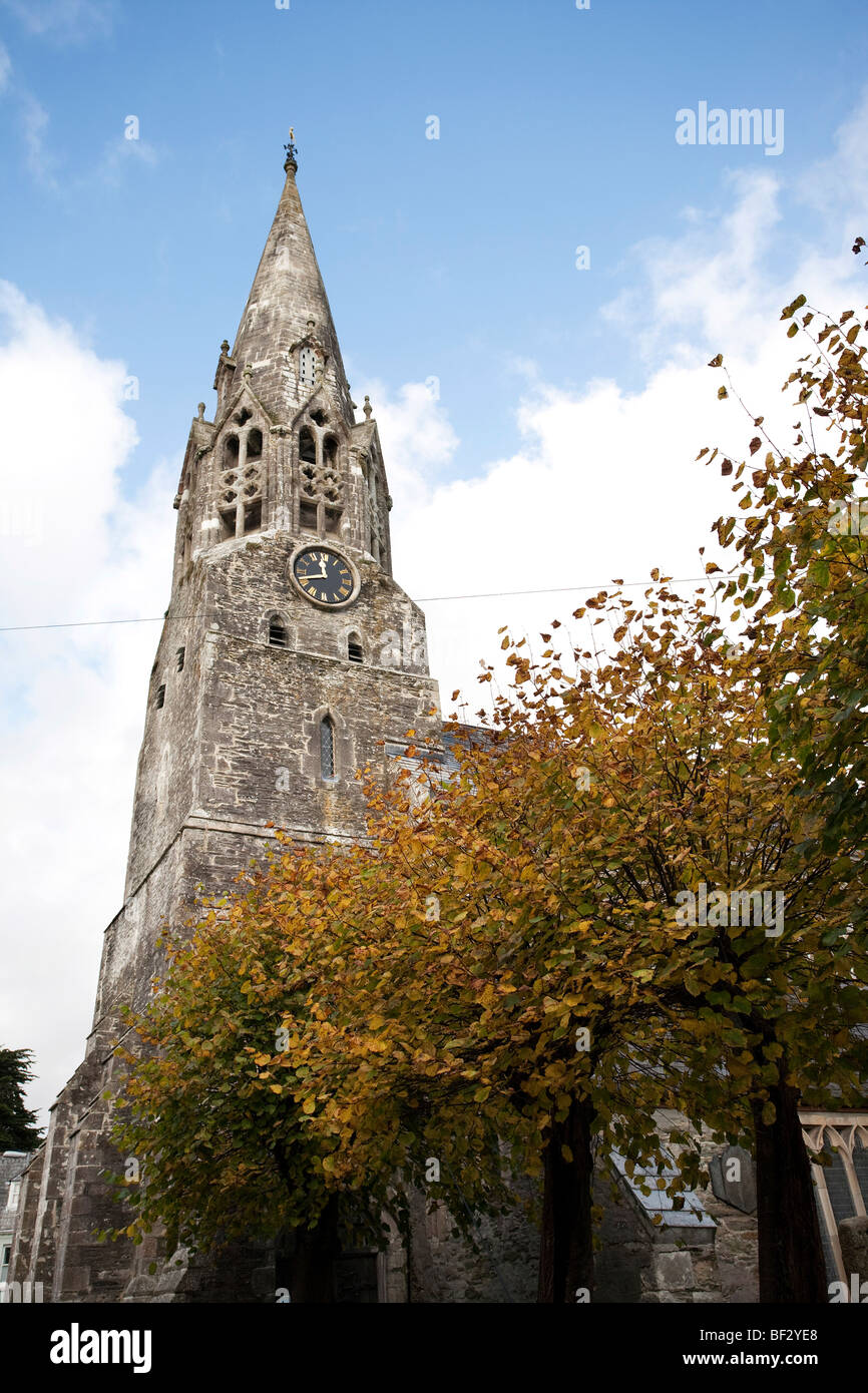 Old english church clock tower hi-res stock photography and images - Alamy