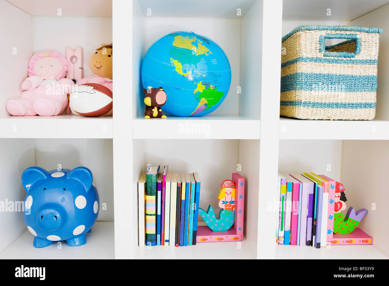 Toys on a shelf hires stock photography and images Alamy