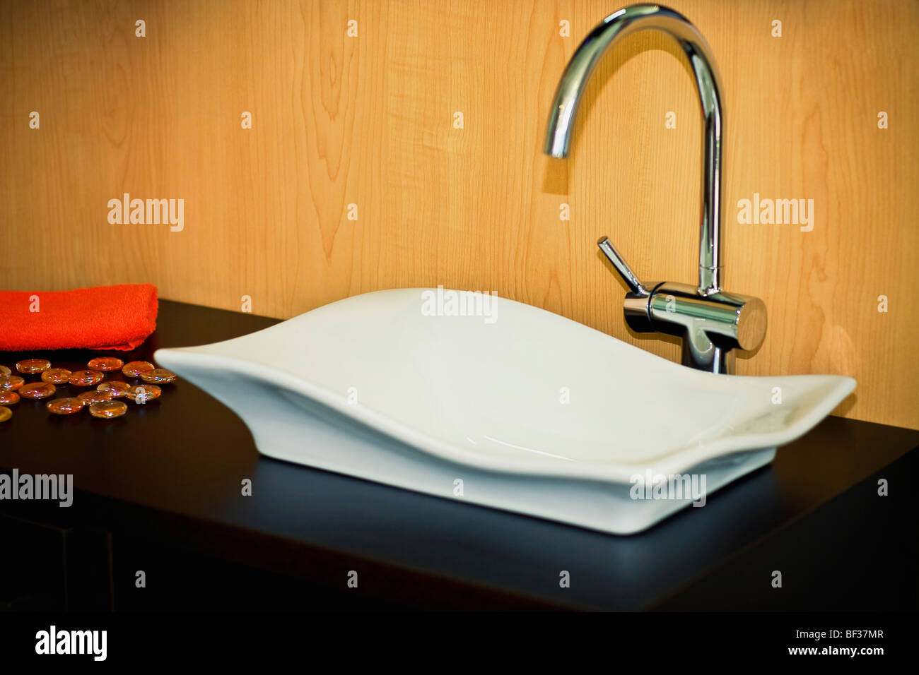 Close-up of a washbasin in the bathroom Stock Photo - Alamy