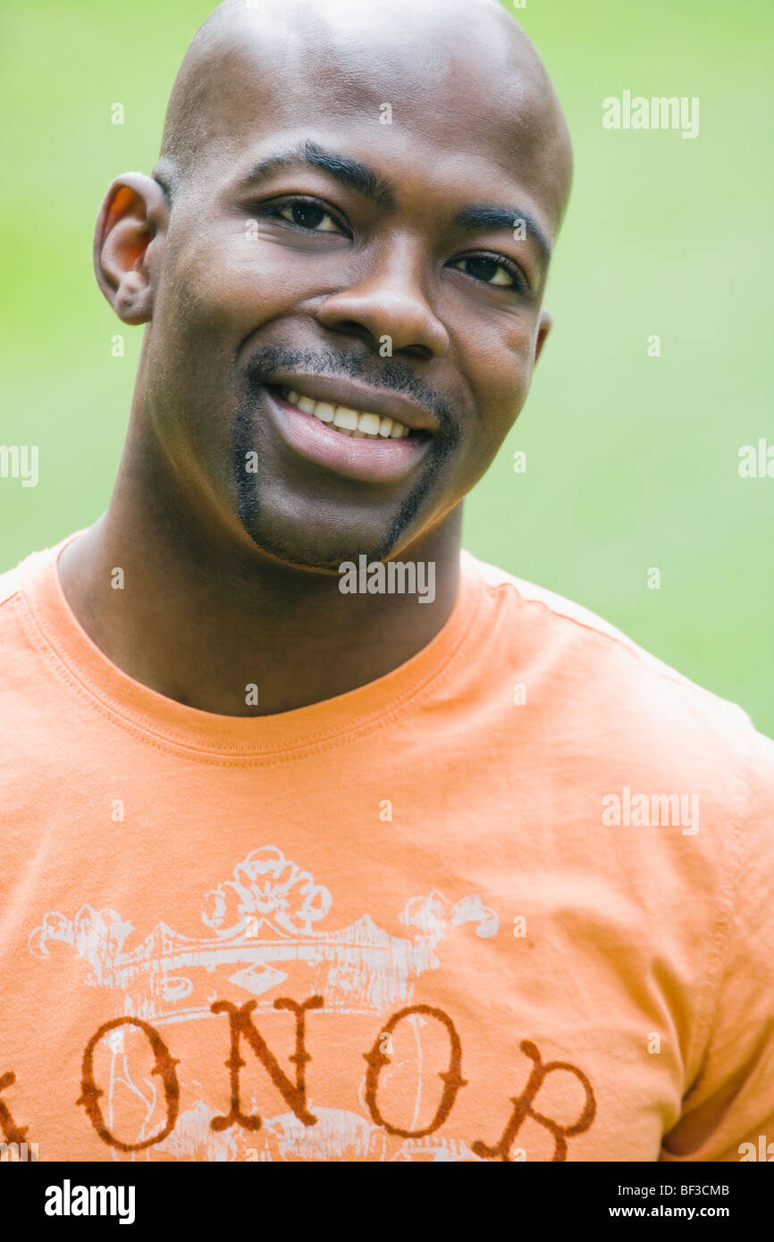 African Man Smiling High Resolution Stock Photography and Images - Alamy