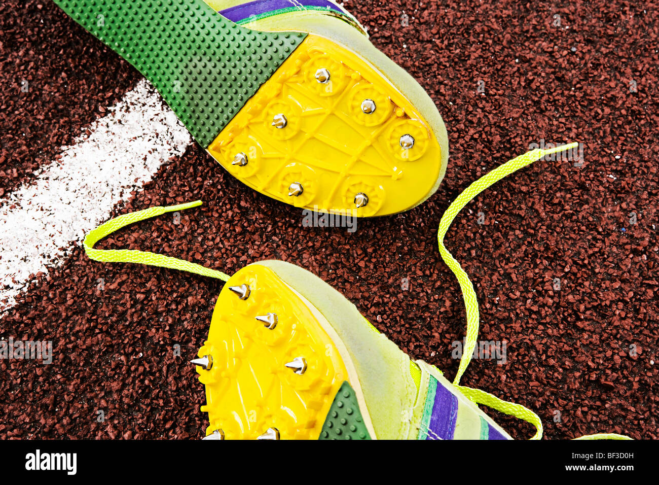 spikes shoes for athletics