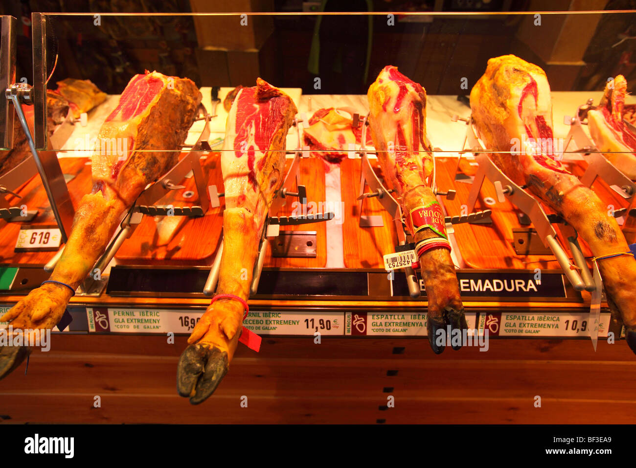 Spain, Catalunya, Catalan, Costa Brava, Figueres, jamon for sale in a shop Stock Photo