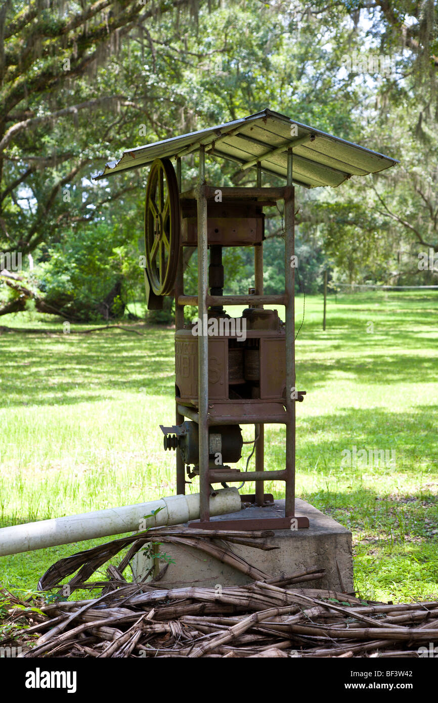Friendship Florida - July 2008 - Antique sugar cane press on Hightower Ranch Stock Photo