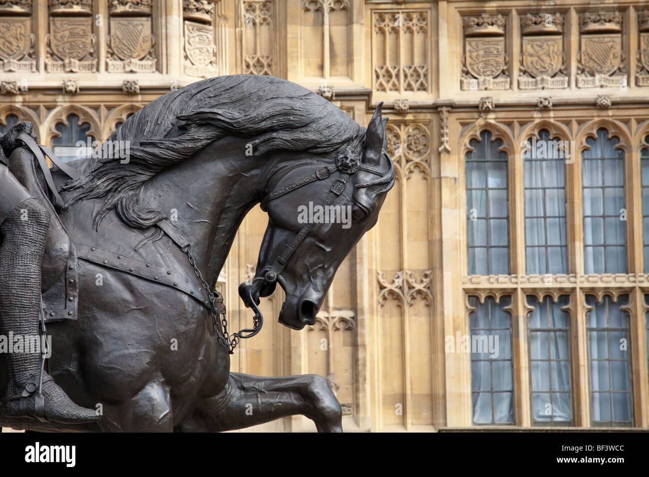 Richard Lionheart Statue outside Parliament, London Stock Photo Alamy