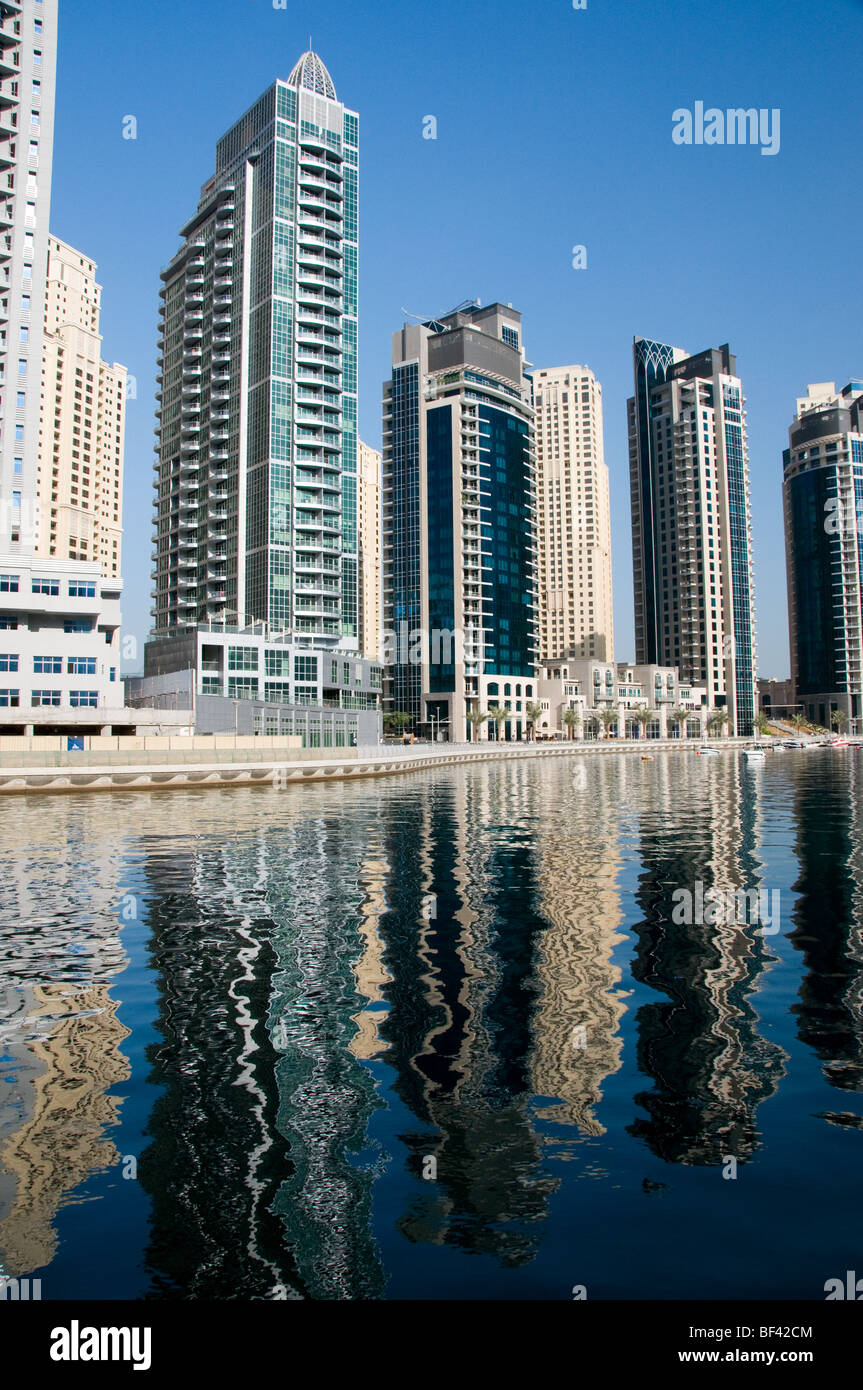 High rise buidlings in dubai hi-res stock photography and images - Alamy
