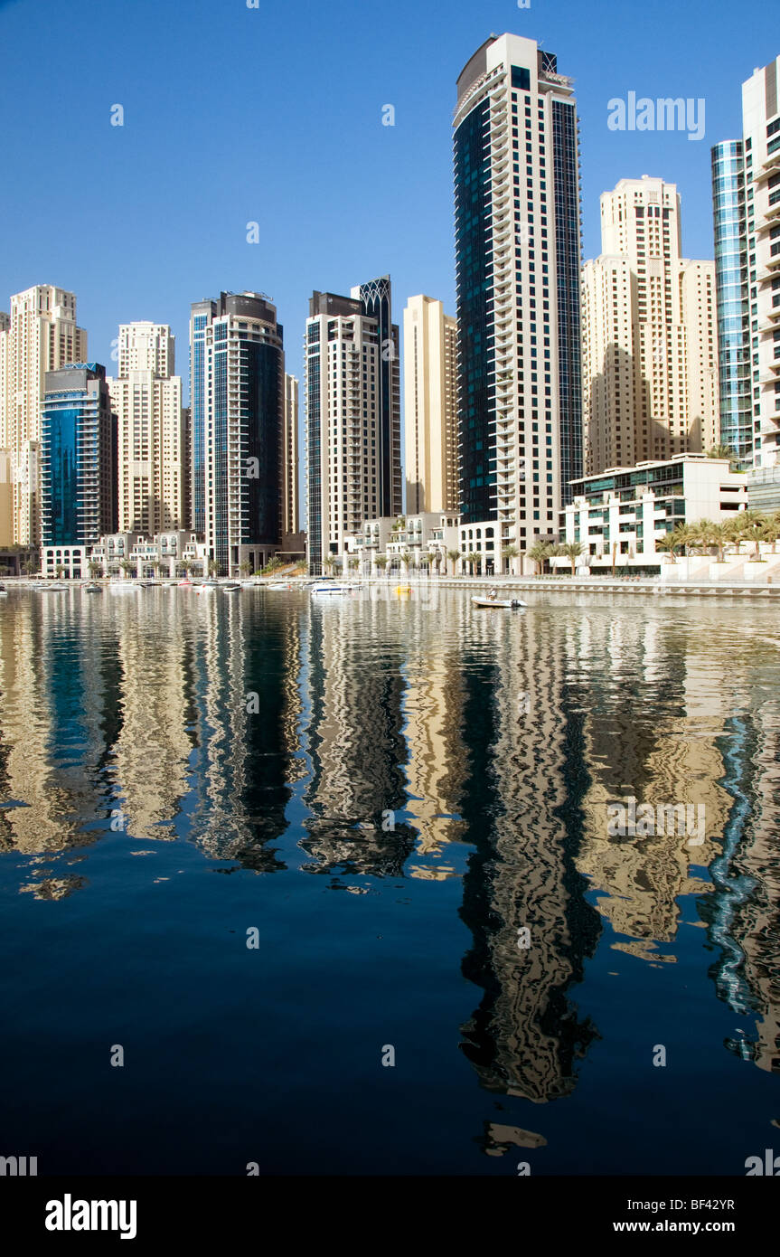 Marine boats in dubai hi-res stock photography and images - Alamy