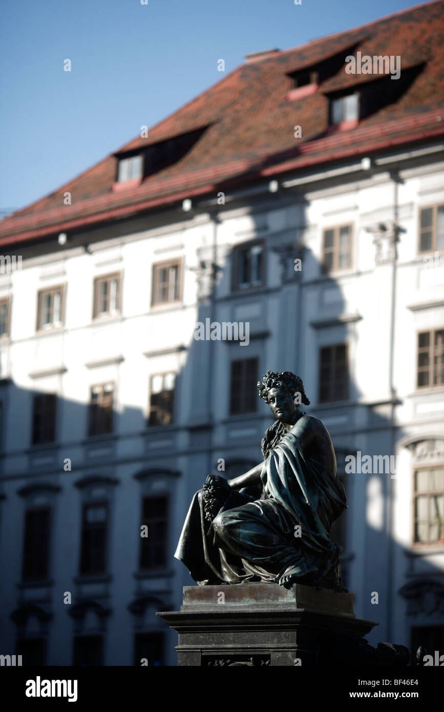 A statue on the Archduke Johann fountain in the Hauptplatz in the city ...