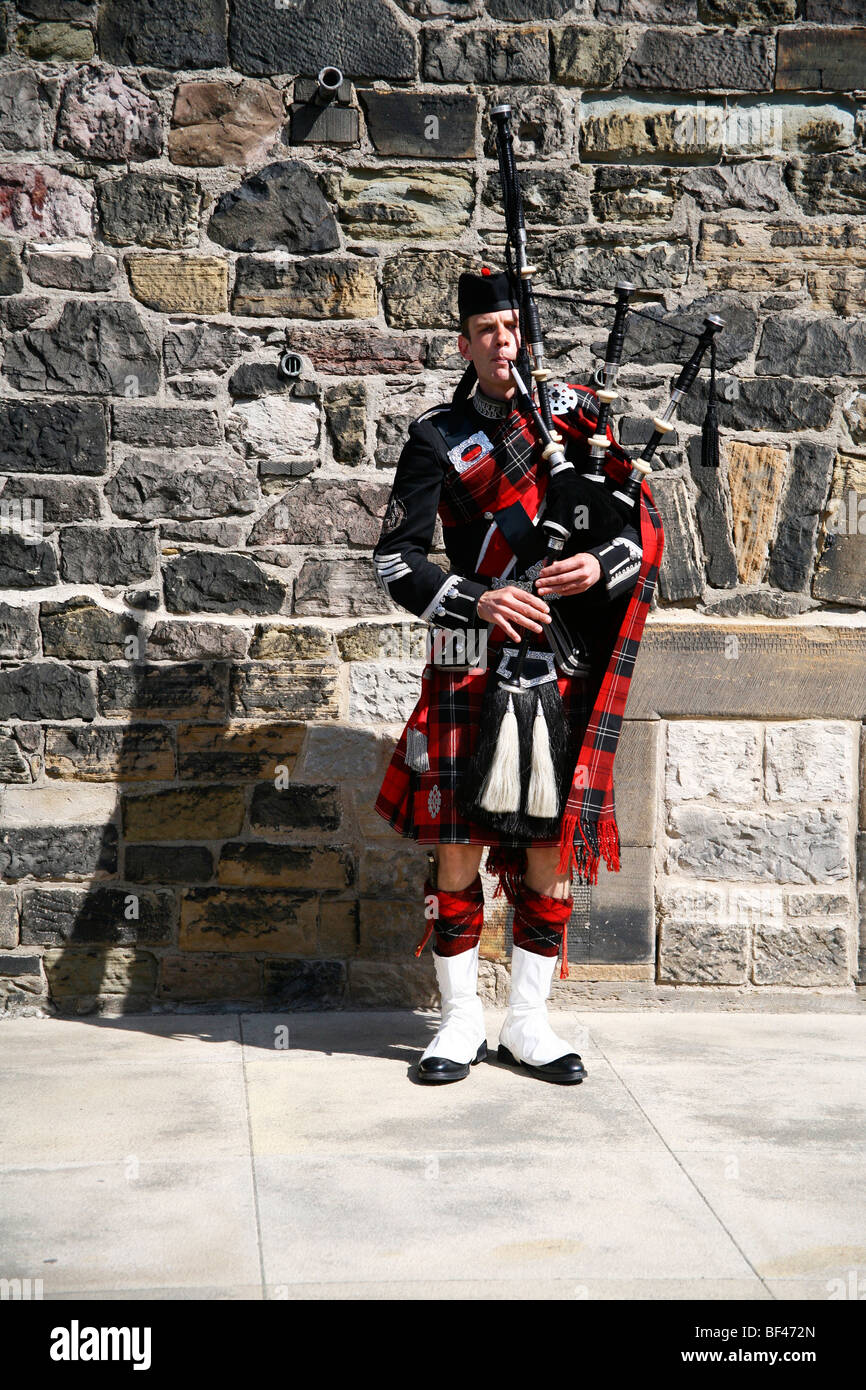 bagpipe,player,music,touristic,Edinburgh,Scotland,traditional,folklore, show Stock Photo