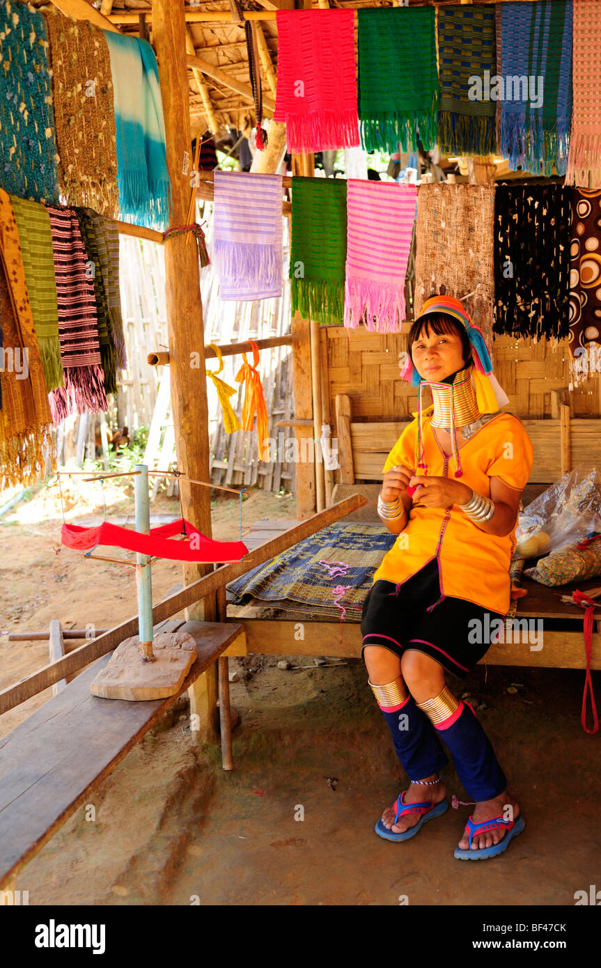 Thailand; Mae Hong Son Province; Nai Soi; Karen Tribe woman weaving, Stock Photo