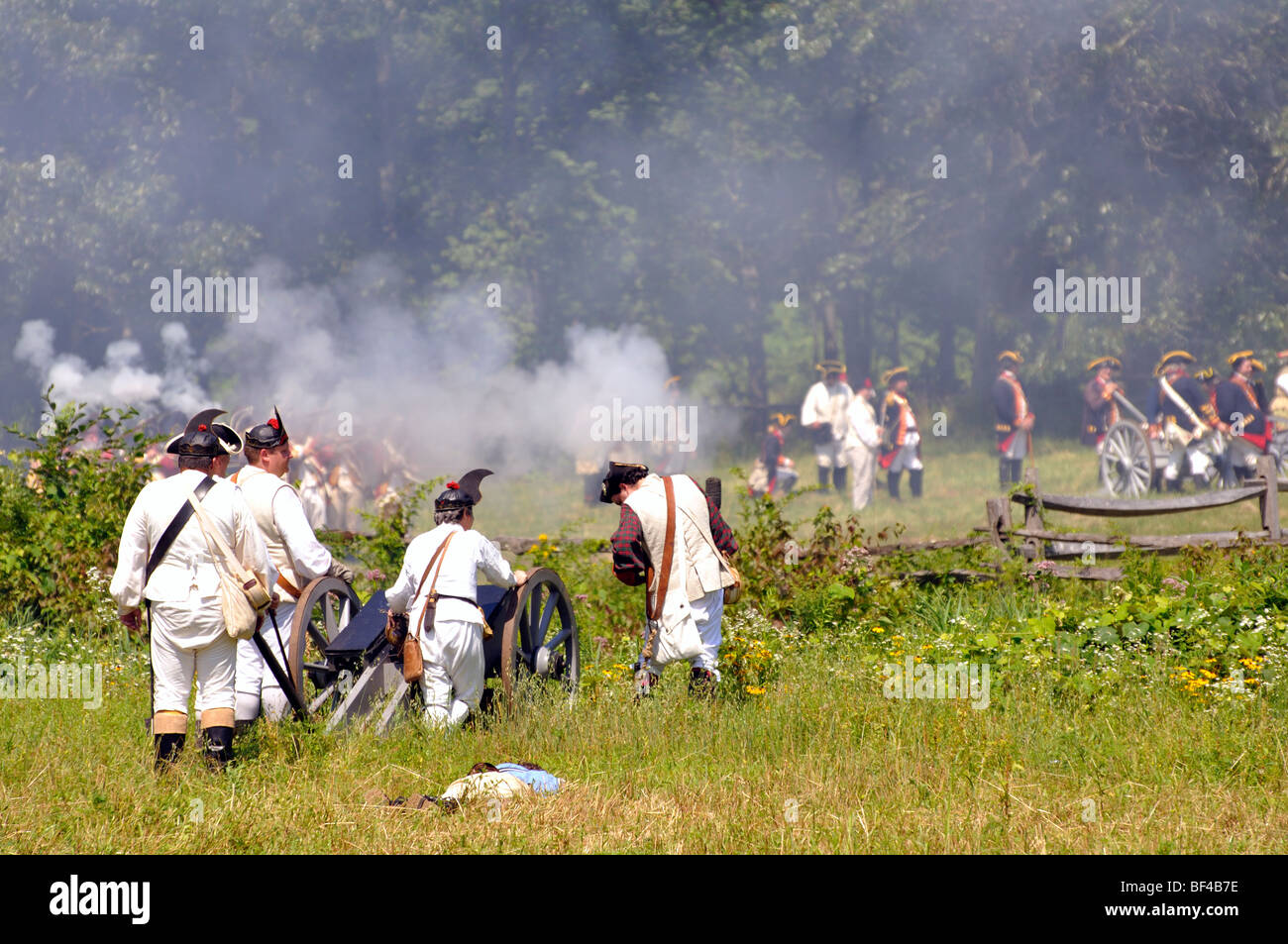 American patriots in battle costumed American Revolutionary War (1770