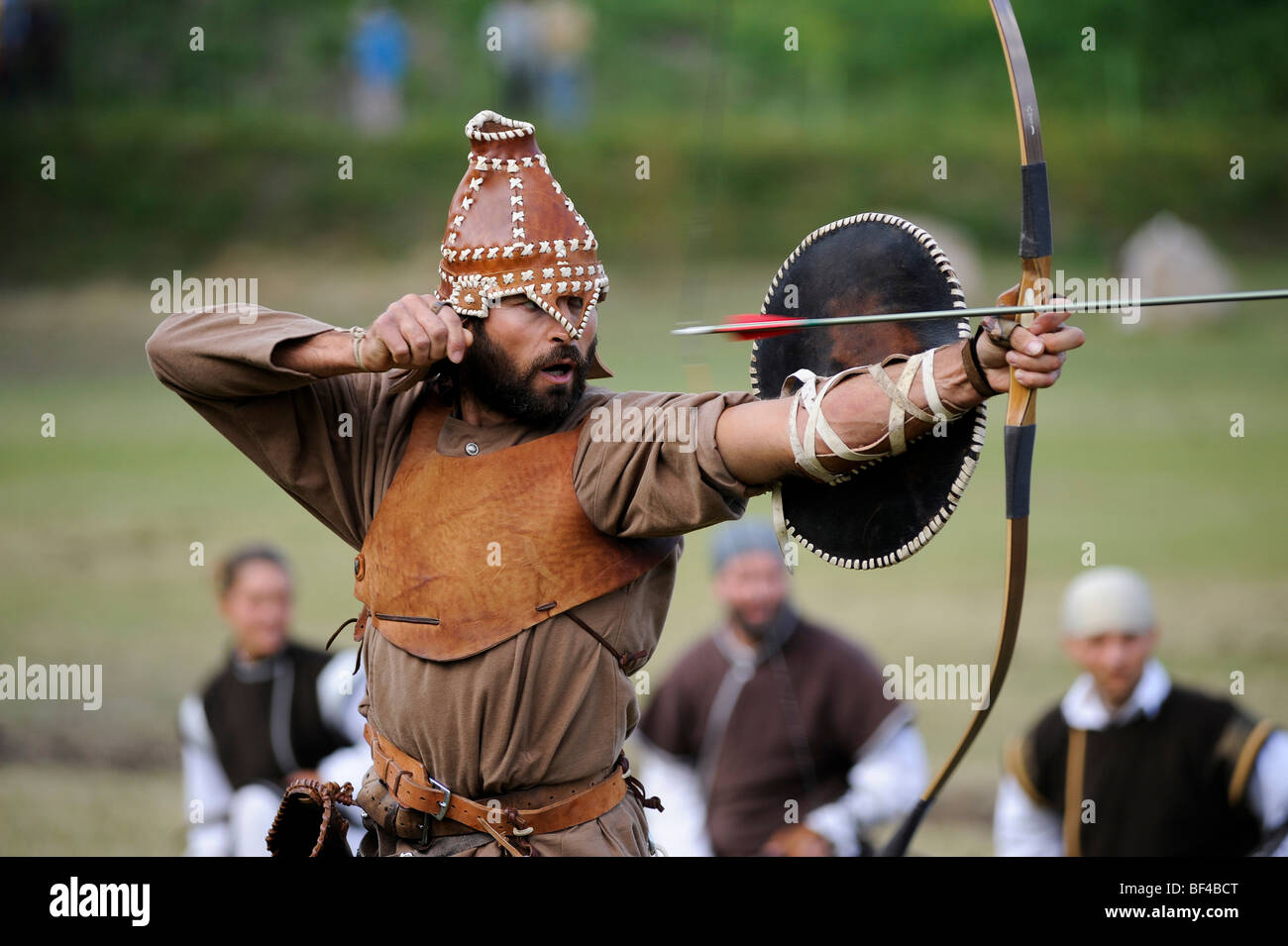 Archer of bow hi res stock photography and images Alamy