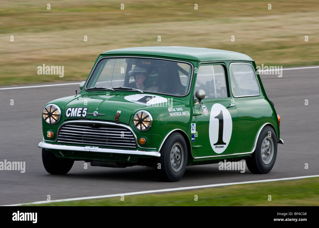 1964 Morris Mini Cooper S with driver Patrick Watts at the 2009 Goodwood Revival meeting, Sussex, UK. Stock Photo