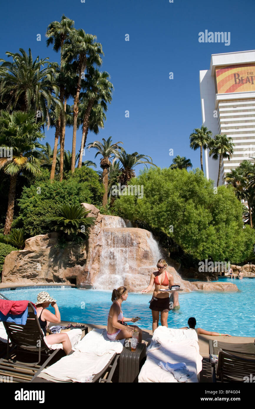 Serving poolside drinks at the Mirage Hotel, Las Vegas Stock Photo Alamy
