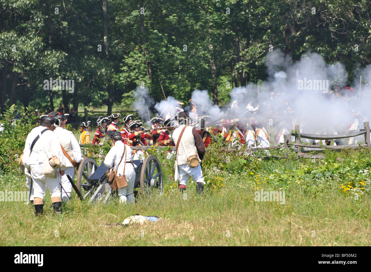 American patriots in battle costumed American Revolutionary War (1770