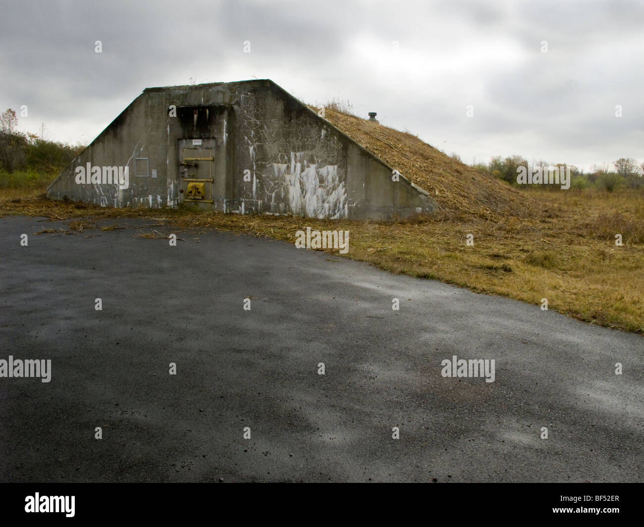 Cold war era facility hi-res stock photography and images - Alamy