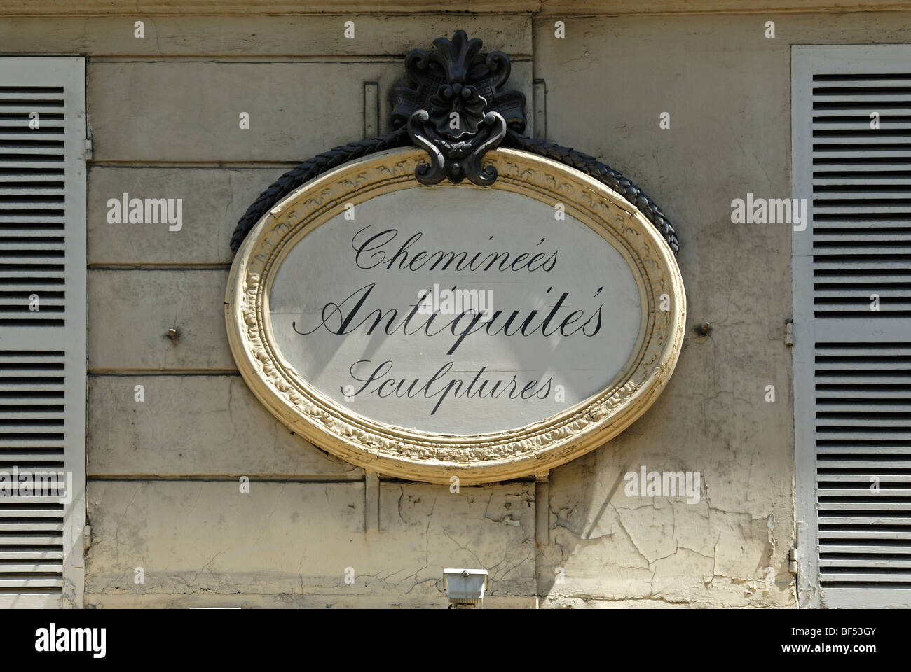 Antiques shop, Paris, France closeup Stock Photo Alamy