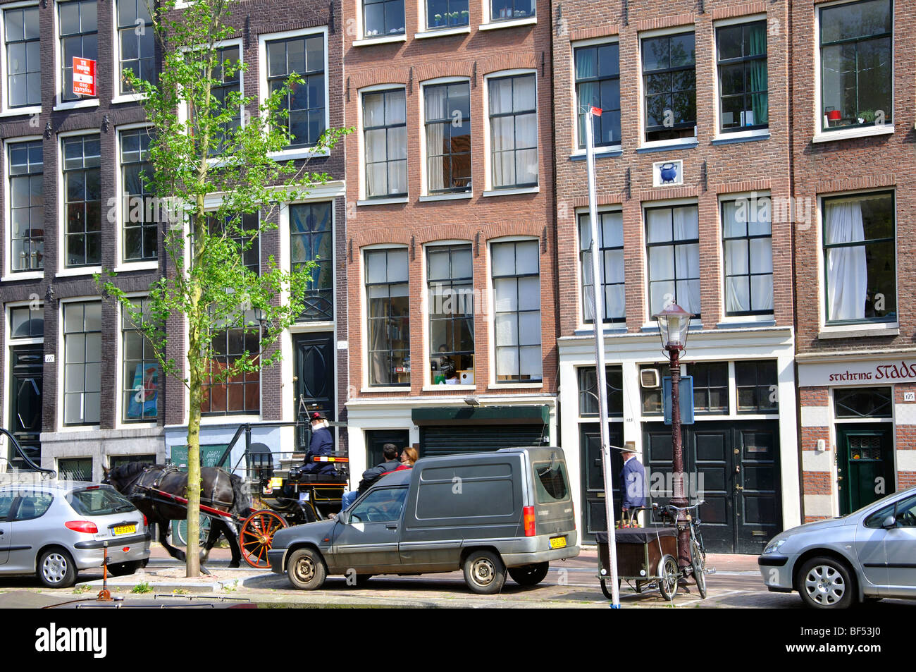 Cars amsterdam hires stock photography and images Alamy