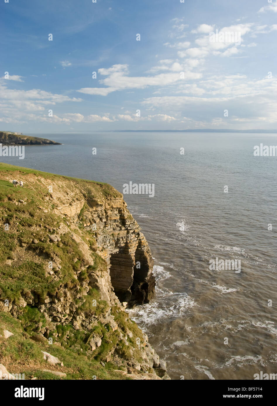 Cliffs erosion hi-res stock photography and images - Alamy