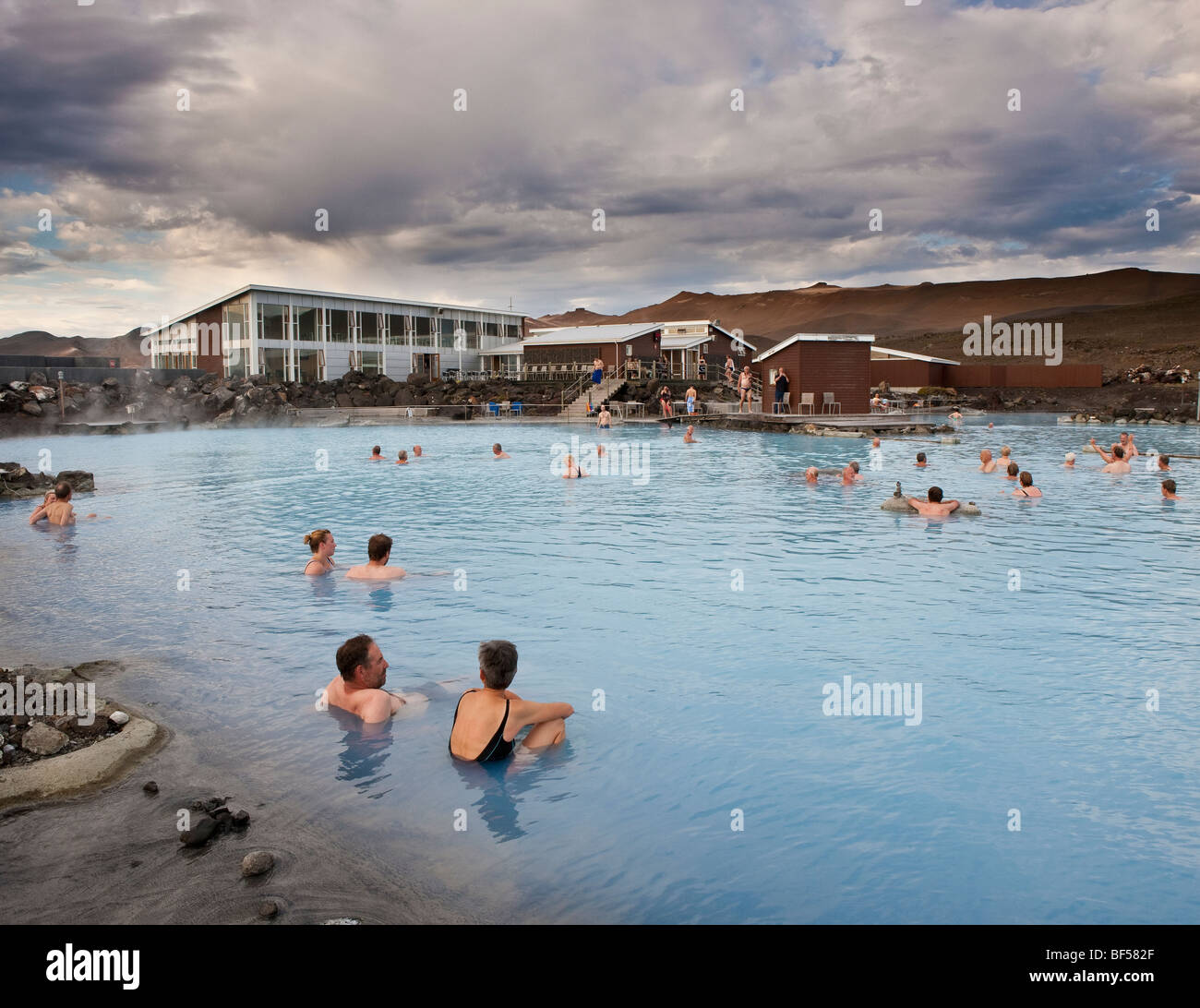 får Zoom ind svømme Myvatn Nature Baths, (Geothermal Hot Springs) Myvatn, Iceland Stock Photo -  Alamy