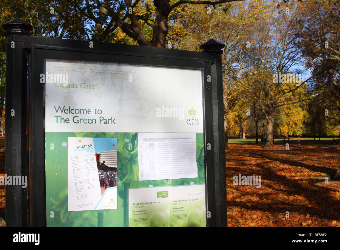 Royal parks sign hi-res stock photography and images - Alamy