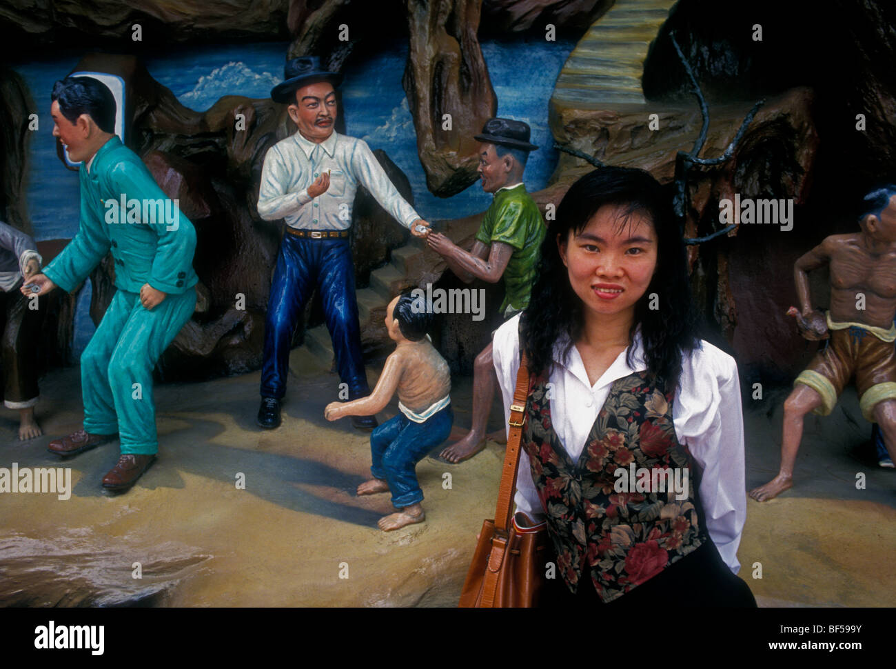 1, one, Singaporean, girl, teenage girl, teenager, eye contact, front view, Tiger Balm Gardens, theme park, formerly, Haw Par Villa, Singapore Stock Photo