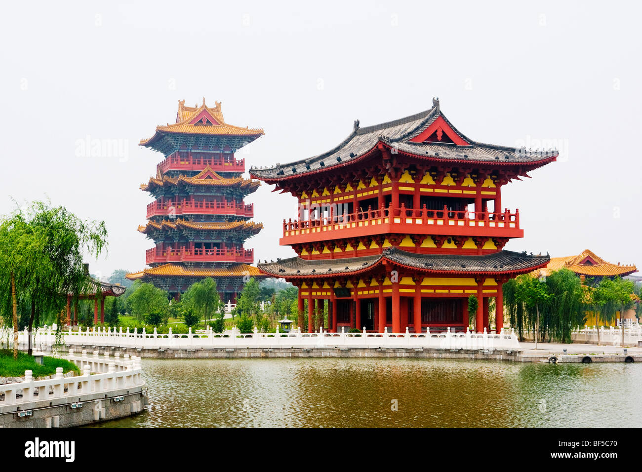 Millennium City Park, Kaifeng, Henan Province, China Stock Photo