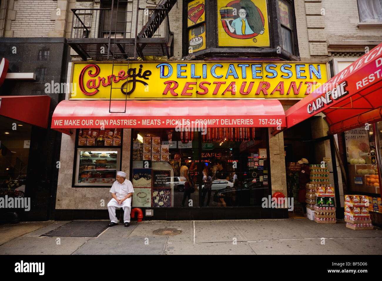 Carnegie Delicatessen, Manhattan, New York, NY, USA Stock Photo Alamy