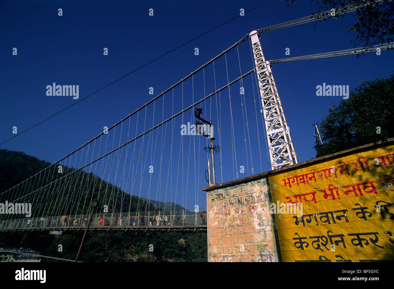 India rishikesh bridge hires stock photography and images Alamy
