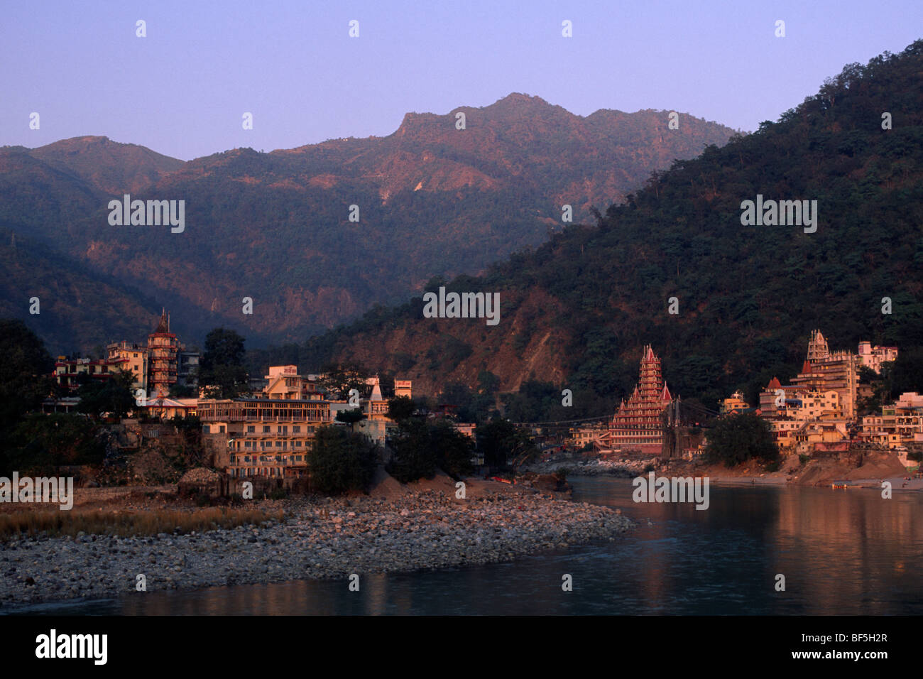 India, Uttarakhand, Rishikesh, Ganges river, Lakshman Jhula Stock Photo