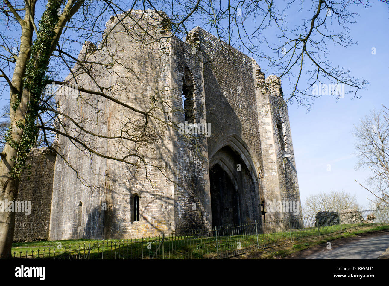 St quentins castle ruins hires stock photography and images Alamy