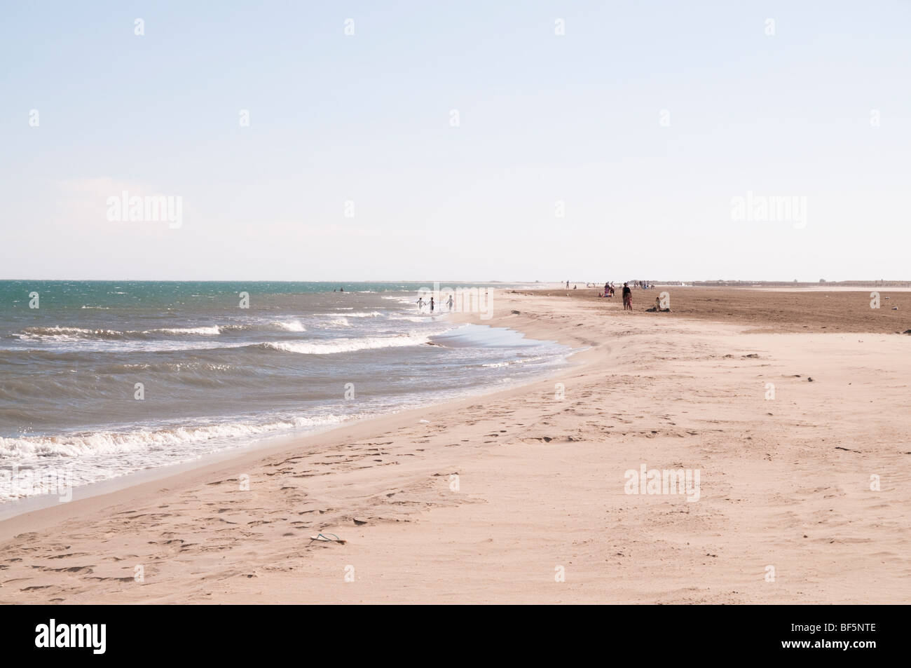 Washing sandy beach hi-res stock photography and images - Alamy